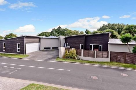 Photo of property in 1 Milford Place, Chartwell, Hamilton, 3210