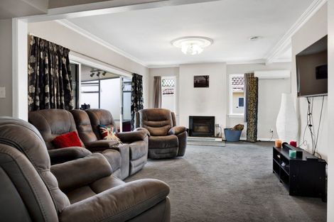 Photo of property in 43 Brown Street, Inglewood, 4330