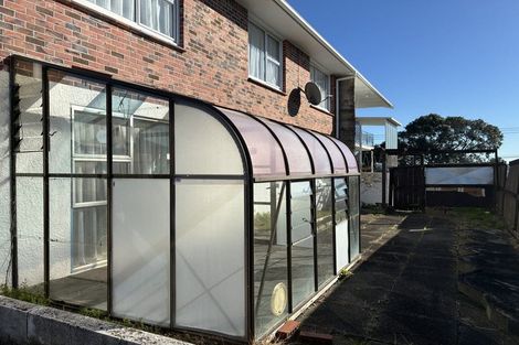 Photo of property in 5 Mcleod Road, Henderson, Auckland, 0612