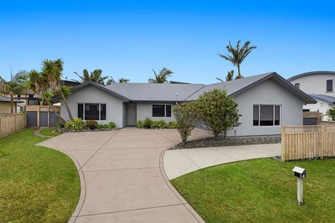 Photo of property in 4 Shark Bay Close, Ohope, 3121