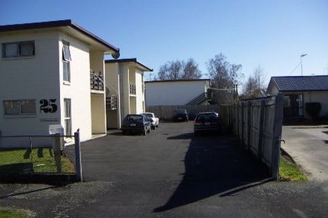Photo of property in 2/25 Wellington Street, Papakura, 2110