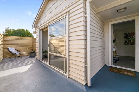 Photo of property in 1/66 Coronation Road, Hillcrest, Auckland, 0627