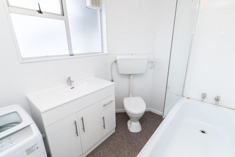 Photo of property in 5 Hawker Street, Mount Victoria, Wellington, 6011