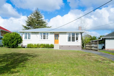Photo of property in 38 Amberley Avenue, Te Atatu South, Auckland, 0610