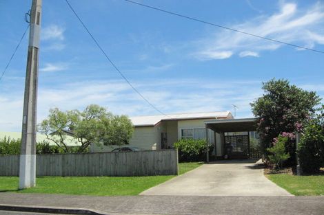 Photo of property in 64 Wharf Road, Clarks Beach, Pukekohe, 2679