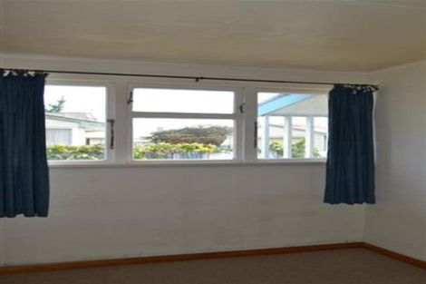 Photo of property in 19 Forth Street, Levin, 5510