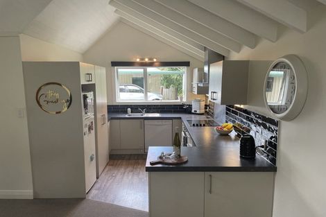 Photo of property in 18 Coleman Place, Darfield, 7510