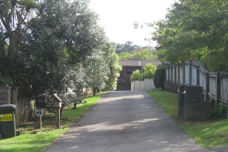 Photo of property in 2/29 Radiata Lane, Chatswood, Auckland, 0626