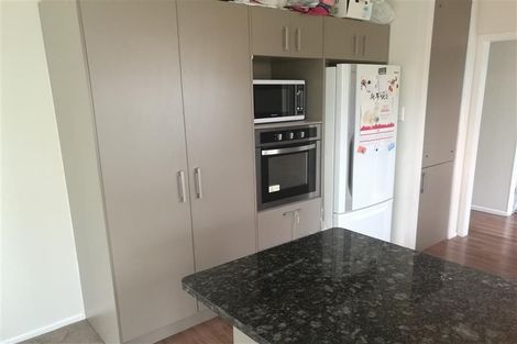 Photo of property in 1/11 Strid Road, Te Atatu South, Auckland, 0610