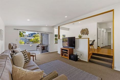 Photo of property in 73 Saffron Street, Birkdale, Auckland, 0626