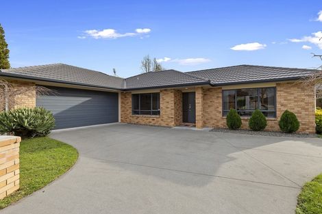 Photo of property in 38 Wiltshire Drive, Huntington, Hamilton, 3210