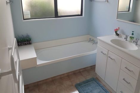 Photo of property in 56b Oxford Street, Tawa, Wellington, 5028