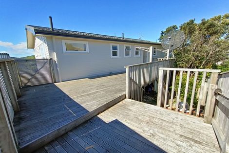 Photo of property in 42 Bracken Road, Paparangi, Wellington, 6037