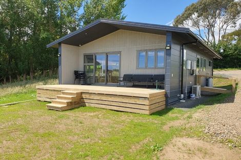 Photo of property in 113 Muhunoa Road West, Ohau, Levin, 5570