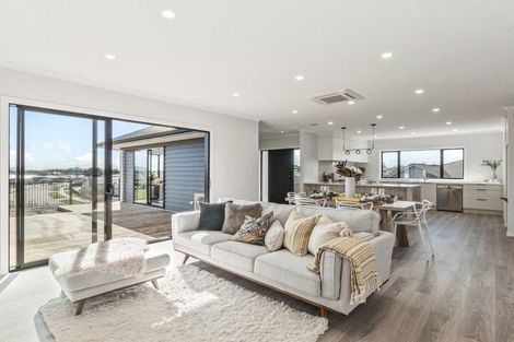 Photo of property in 24 Drower Glen, Flagstaff, Hamilton, 3210