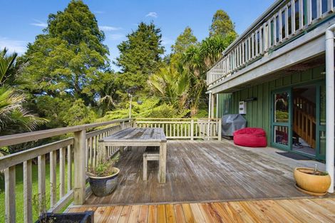Photo of property in 102 Taylor Road, Waimauku, 0882