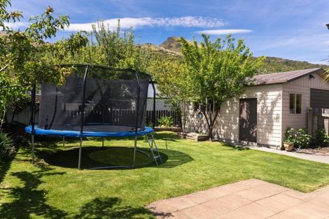 Photo of property in 81 Centennial Avenue, Arrowtown, 9302