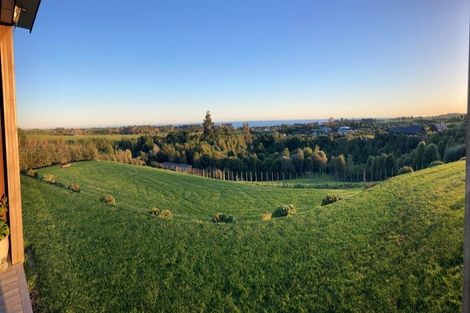 Photo of property in 6 Ekuarangi Place, Kaitake, New Plymouth, 4374