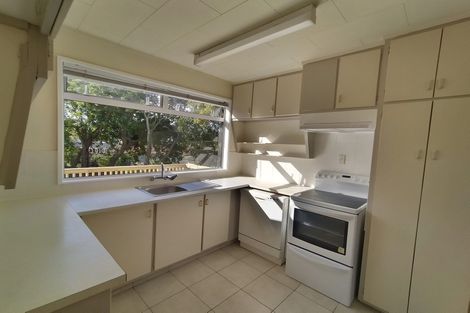 Photo of property in 23 Cockayne Crescent, Sunnynook, Auckland, 0620