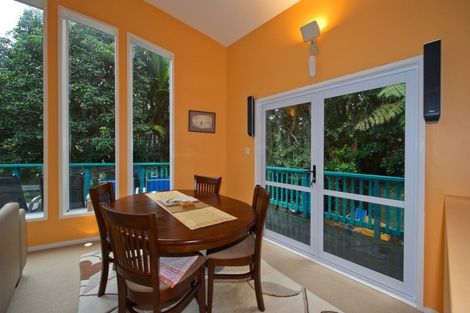 Photo of property in 4 Okoka Road, Omiha, Waiheke Island, 1081