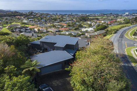 Photo of property in 15 Maire Road, Orewa, 0931