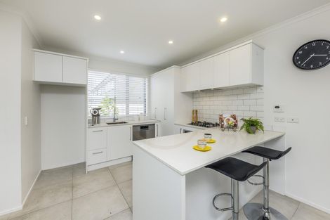 Photo of property in 5 Gallipoli Place, Flat Bush, Auckland, 2019