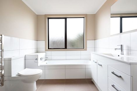 Photo of property in 1a Stormanstown Way, Seatoun, Wellington, 6022