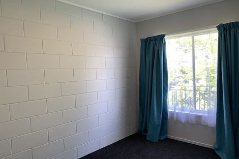 Photo of property in 9 Alston Avenue, Kelston, Auckland, 0602