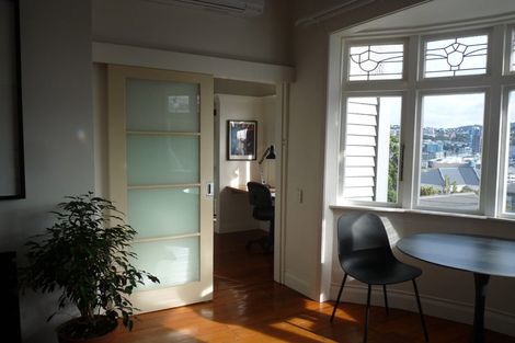 Photo of property in 68 Hawker Street, Mount Victoria, Wellington, 6011