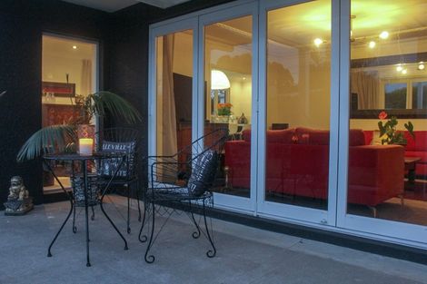 Photo of property in 293a Carrington Street, Vogeltown, New Plymouth, 4310