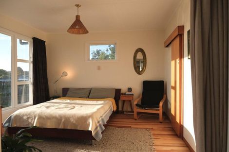 Photo of property in 6 Tainui Street, Castlecliff, Whanganui, 4501