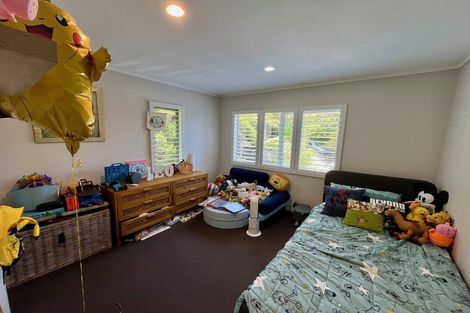 Photo of property in 32 Jonkers Road, Waitakere, Henderson, 0782