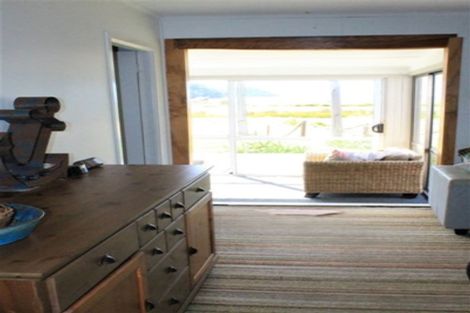 Photo of property in 60 Carey Road, Port Charles, Coromandel, 3584