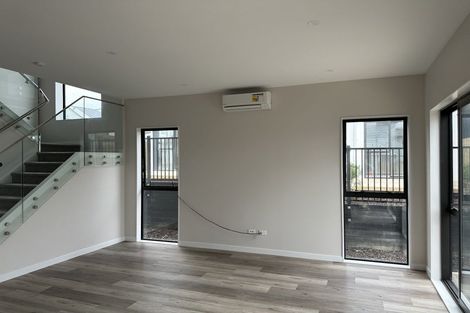 Photo of property in 26 Pohewa Road, Silverdale, 0932