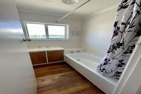 Photo of property in 2/19a Parkers Road, Tahunanui, Nelson, 7011