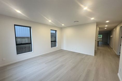 Photo of property in 23 Drumnaconagher Road, Flat Bush, 2019