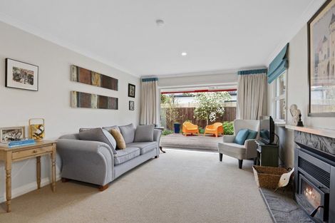 Photo of property in 2/15 Knowles Street, St Albans, Christchurch, 8052