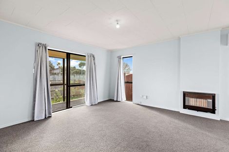 Photo of property in 64 Rhodes Drive, Kelvin Grove, Palmerston North, 4414