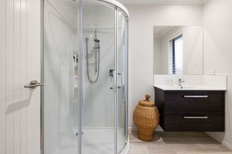 Photo of property in 5 Clifford Close, Leamington, Cambridge, 3432