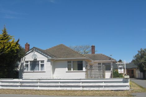Photo of property in 10 Cossar Street, Burwood, Christchurch, 8083