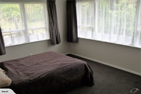 Photo of property in 102 Arahura Crescent, Waitangirua, Porirua, 5024