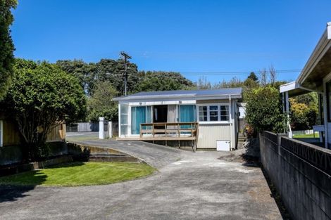 Photo of property in 10 Kingwell Street, Moturoa, New Plymouth, 4310