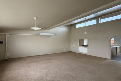 Photo of property in 30a Sackville Street, Fitzroy, New Plymouth, 4312