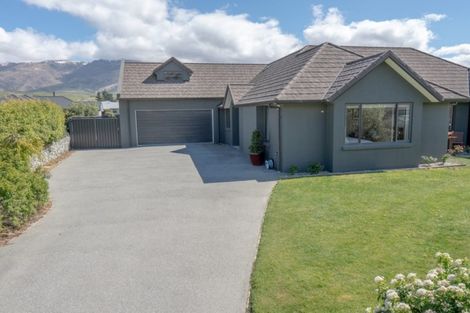 Photo of property in 21 De Bettencor Place, Mount Pisa, Cromwell, 9383