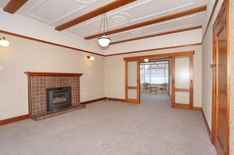 Photo of property in 177 Bridge Street, Bulls, 4818