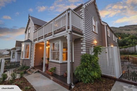 Photo of property in 16 Godley Quay, Lyttelton, 8082