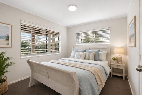 Photo of property in 1418 Whangaparaoa Road, Army Bay, Whangaparaoa, 0930