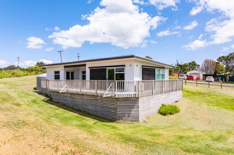 Photo of property in 129 Petley Road, Paparoa, 0571
