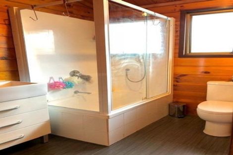 Photo of property in 130 Hutchinsons Road, Bucklands Beach, Auckland, 2014