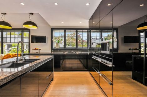 Photo of property in 1 Rochdale Street, Fendalton, Christchurch, 8014